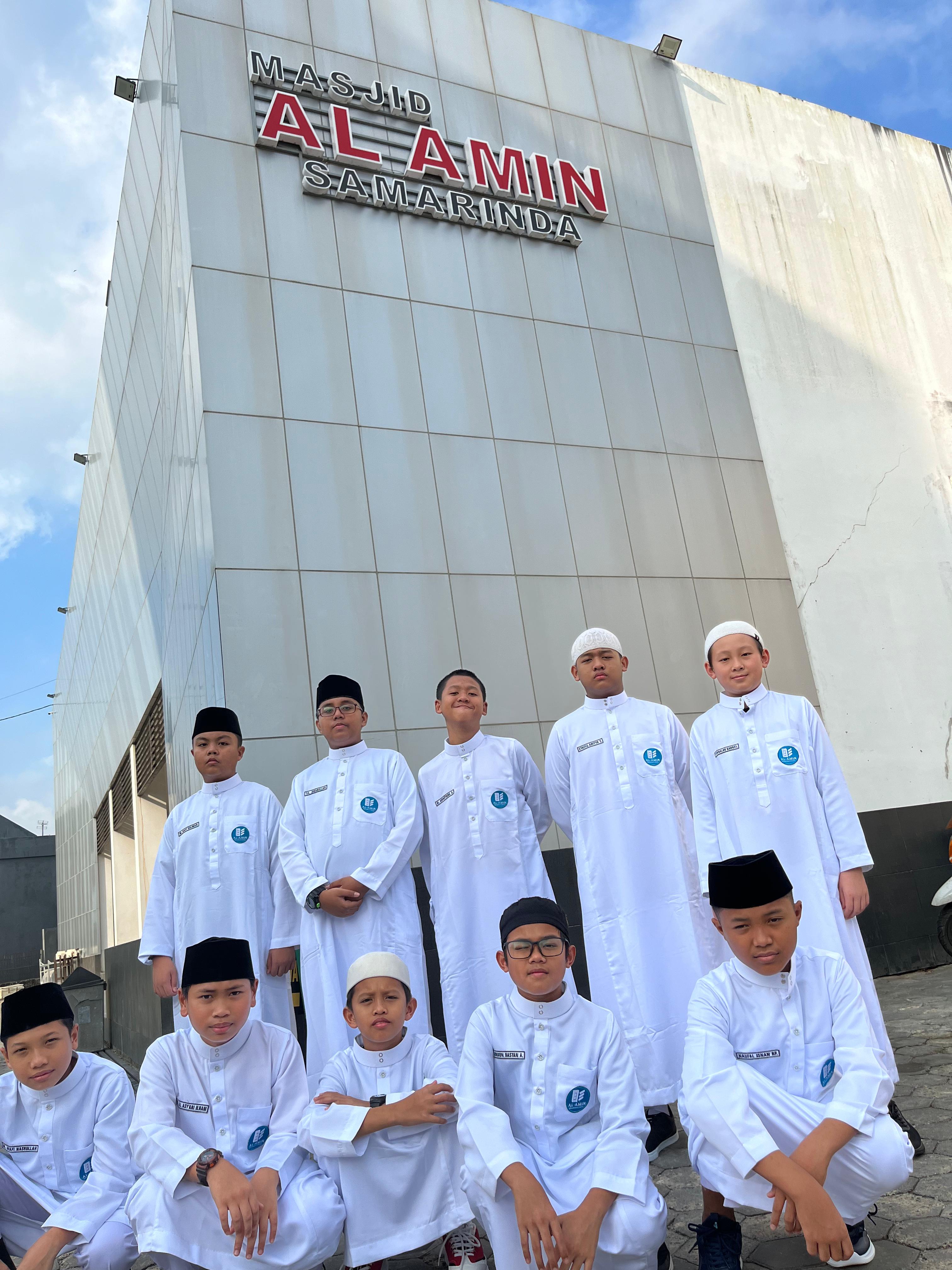 Santri Al Amin Boarding School